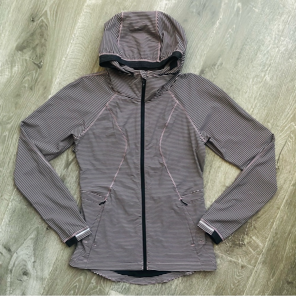 Lululemon Go The Distance Jacket - Picture 9 of 12
